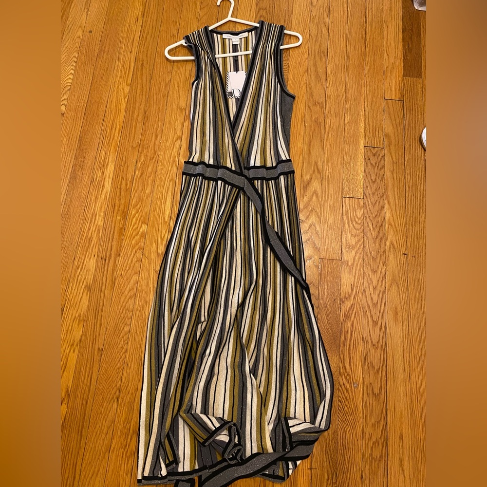 DVF cadenza wrap dress size S NWT